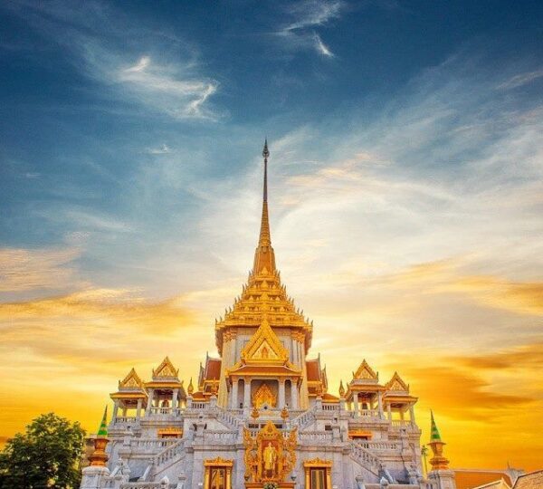 Wat Trimit Thailand